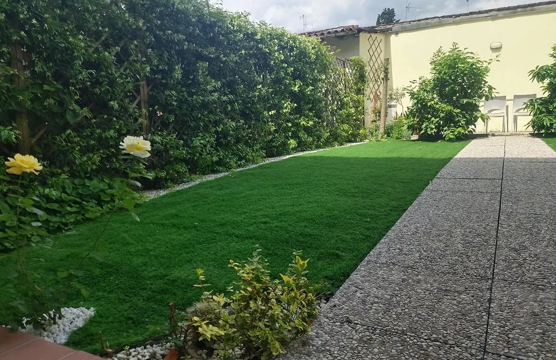 Movie Star Apartment With Garden-1